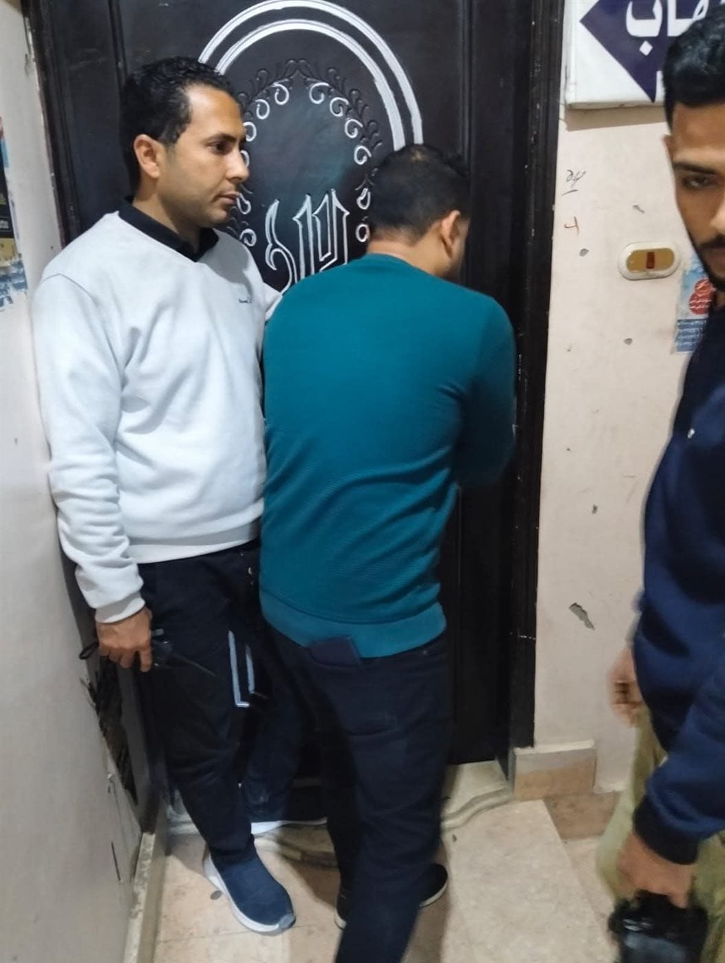 غلق وتشميع 3 عيادات خاصة&nbsp;
