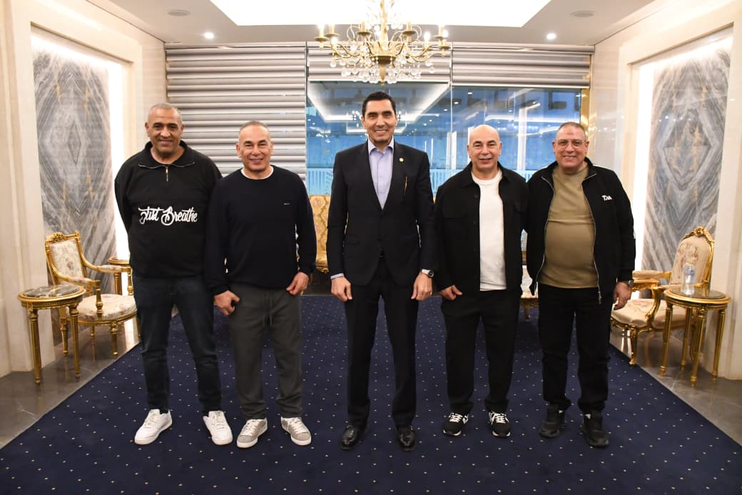 لقاء وزير الرياضة مع جهاز منتخب مصر