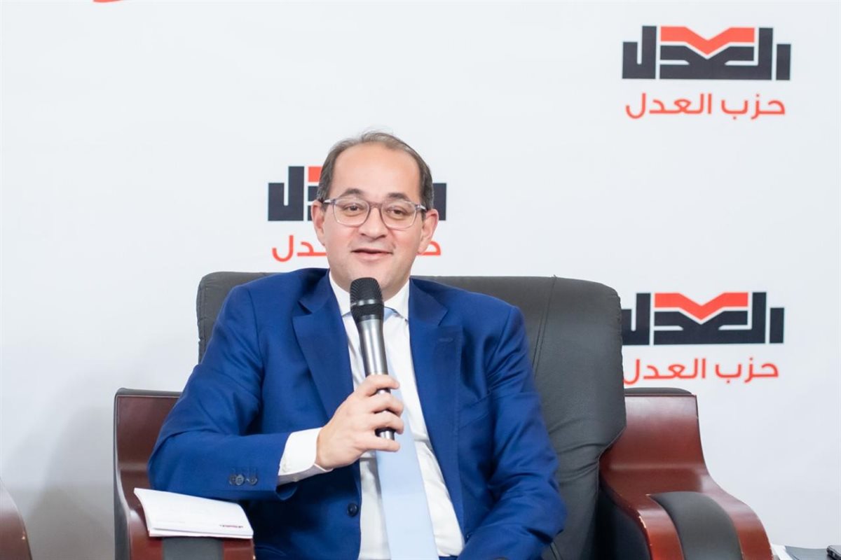 وزير المالية في &nbsp;حوار مفتوح مع قيادات ونواب حزب العدل