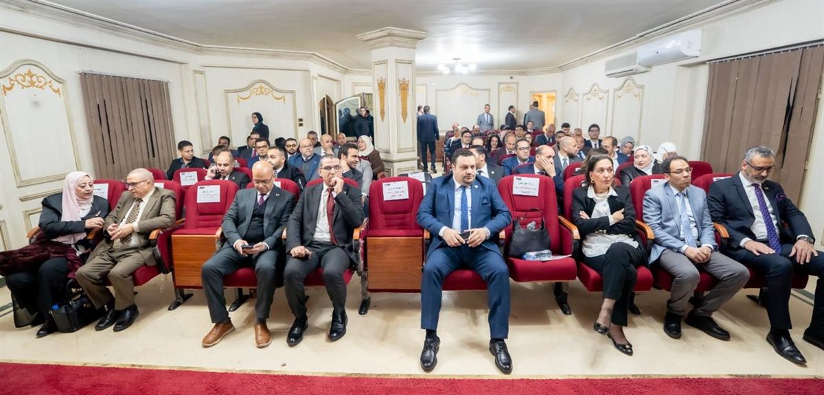وزير المالية في &nbsp;حوار مفتوح مع قيادات ونواب حزب العدل