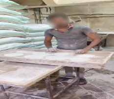 ضبط أكثر من 15 طن دقيق أبيض مجهولة المصدر