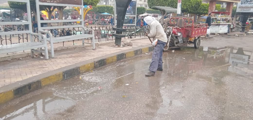 كسح مياه الأمطار من شوارع دسوق&nbsp;