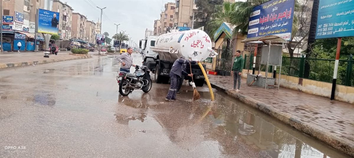 كسح مياه الأمطار من شوارع دسوق&nbsp;