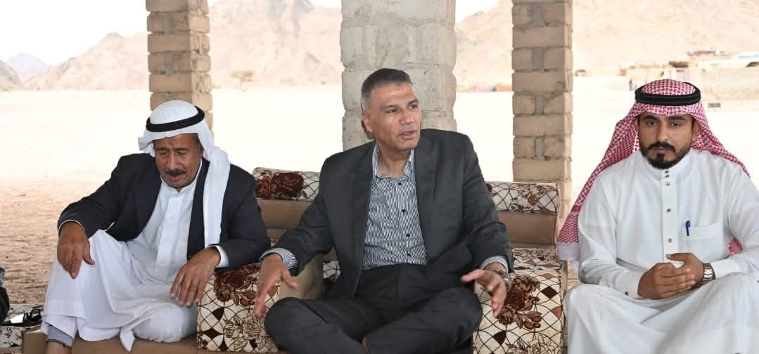 محافظ جنوب سيناء يزور أهالي تجمع وادي خريزة