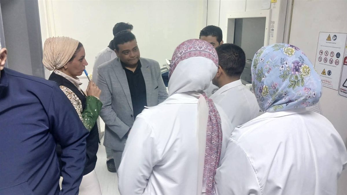 مدير الرعاية الصحية بجنوب سيناء يتفقد مستشفى شرم الشيخ