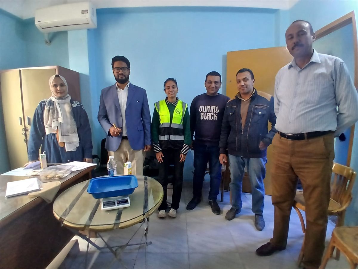 ضبط لحوم فاسدة داخل مطعم