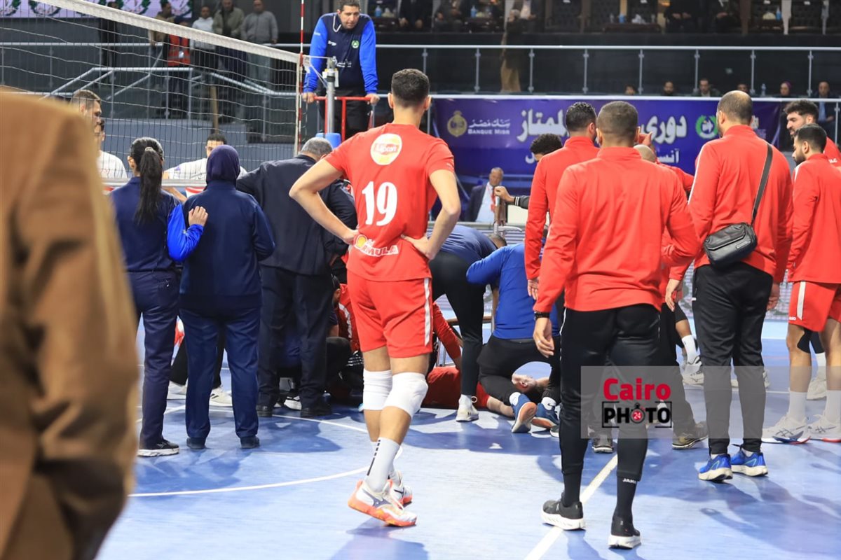 <strong>إصابة سيف عابد نجم طائرة الأهلي في مباراة الزمالك&nbsp;</strong>