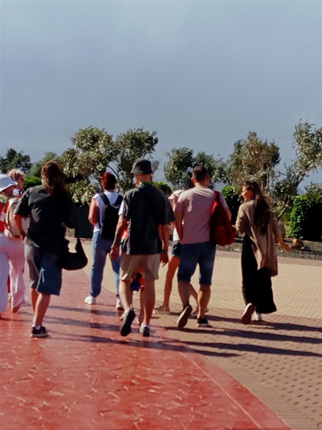 1000517051