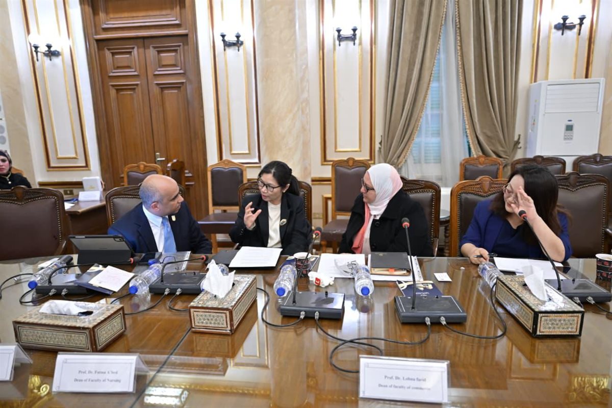 جامعة القاهرة تستقبل وفد جامعة بكين