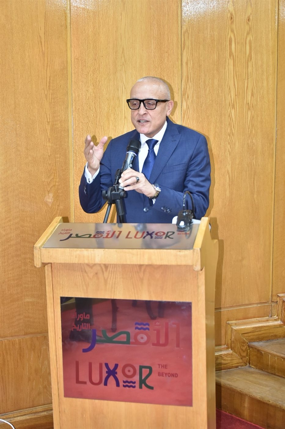 محافظ الأقصر يكرم الأمهات المثاليات&nbsp;