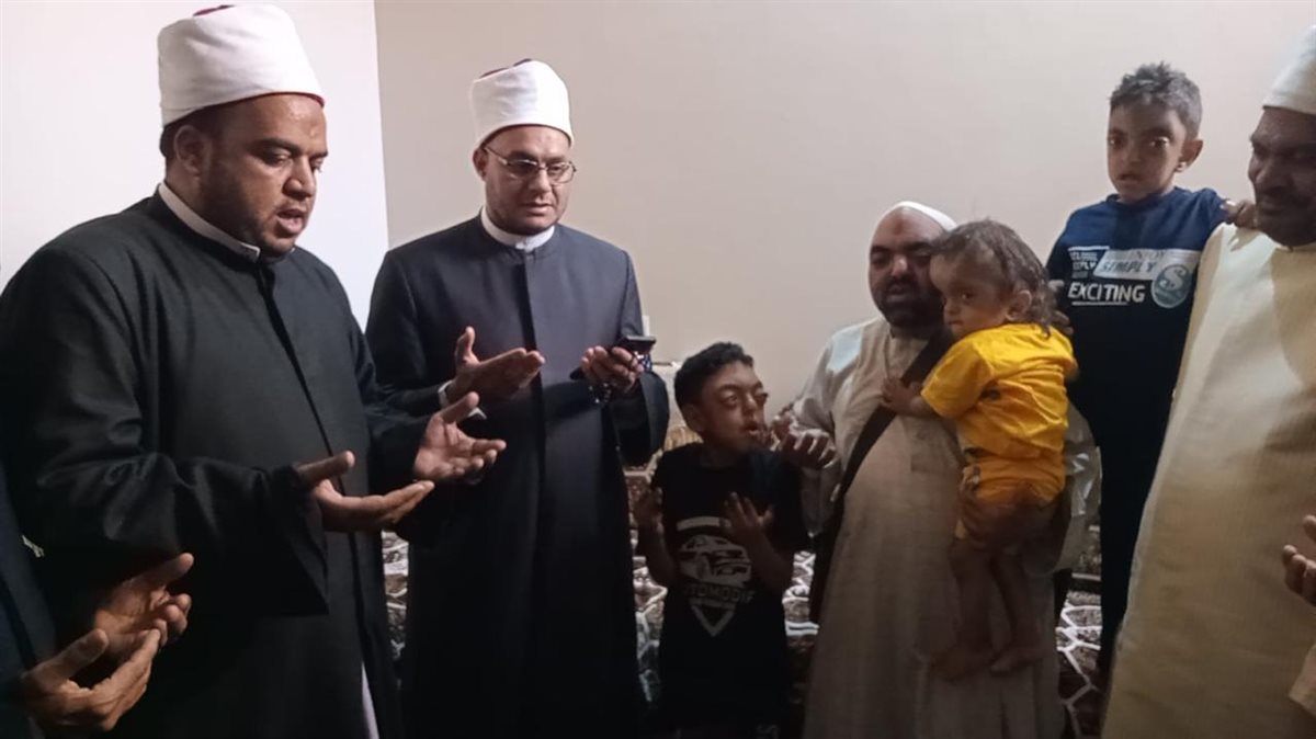 وزير الأوقاف يوجه بتكريم الشيخ محمد حسن&nbsp;