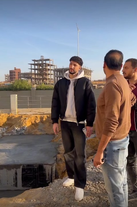 <strong>المهاجم الفلسطيني وسام أبو علي ينشر لقطات من تجهيزات منزله الجديد في القاهرة</strong>
