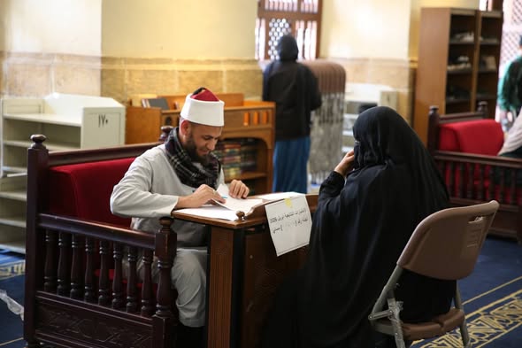 الاختبارات التتابعية رواق القرآن الكريم للكبار بالجامع الأزهر