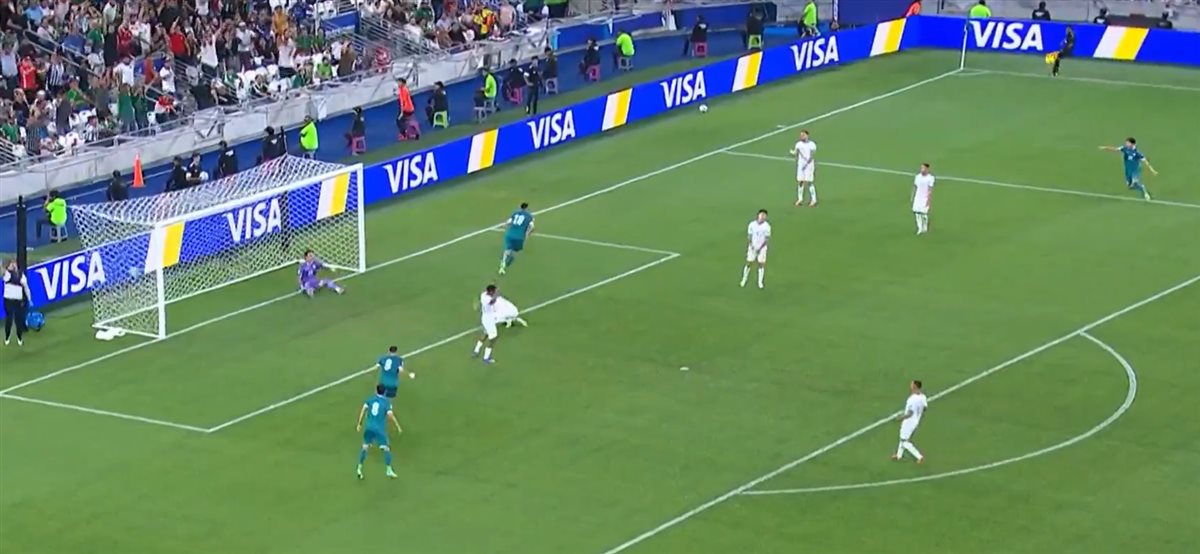 هدف أيمن حسين قائد منتخب العراق في مرمى منتخب بوليفيا في نهائي الملحق العالمي المؤهل إلى كأس العالم 2025