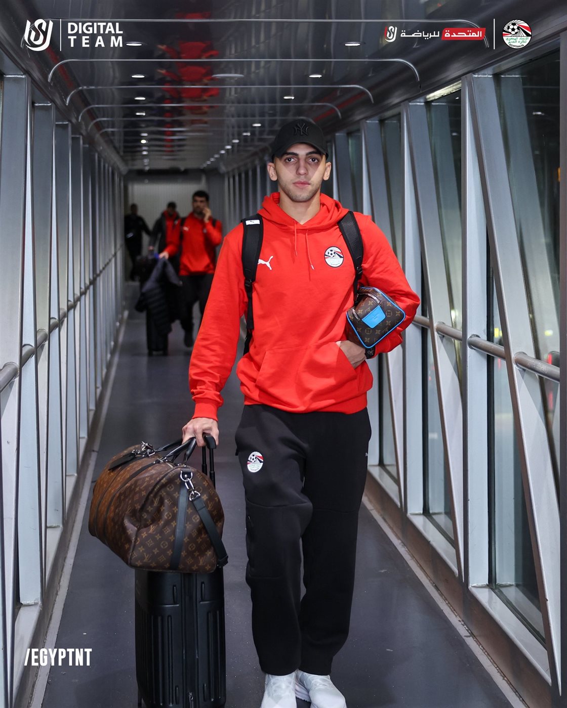 <strong>بعثة منتخب مصر تغادر إسبانيا وتصل القاهرة فجر الخميس بعد ودية إسبانيا | صور</strong>