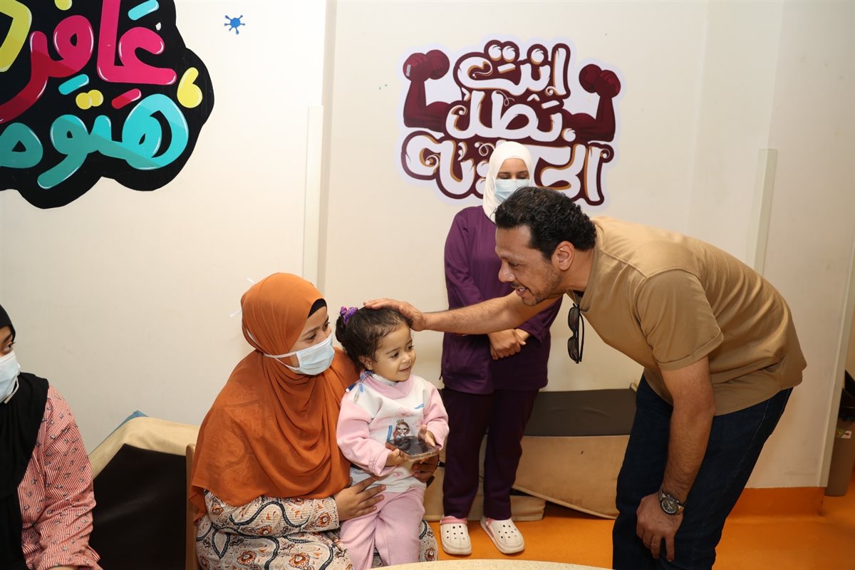 النجوم يدعمون متحدي السرطان بالأقصر&nbsp;