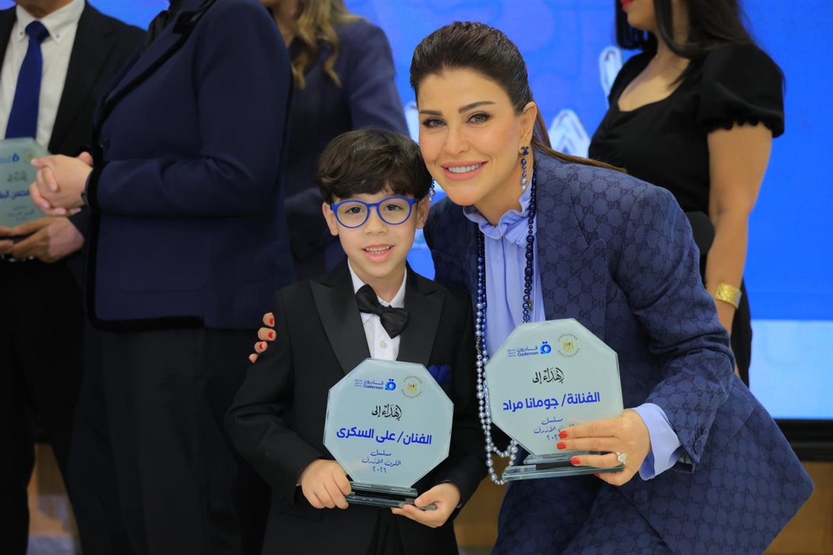وزيرة التضامن الاجتماعي تشهد حفل تكريم أبطال مسلسل اللون الأزرق