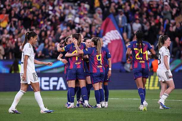 الكلاسيكو.. برشلونة يتأهل إلى نصف نهائي دوري الأبطال للسيدات بعد الفوز على ريال مدريد 12-2