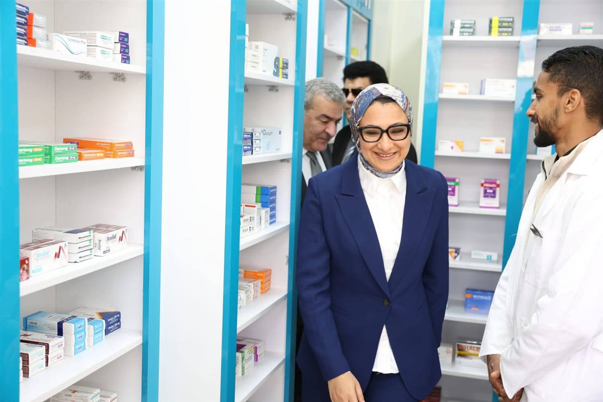 جانب من افتتاح صيدلية الاسعاف