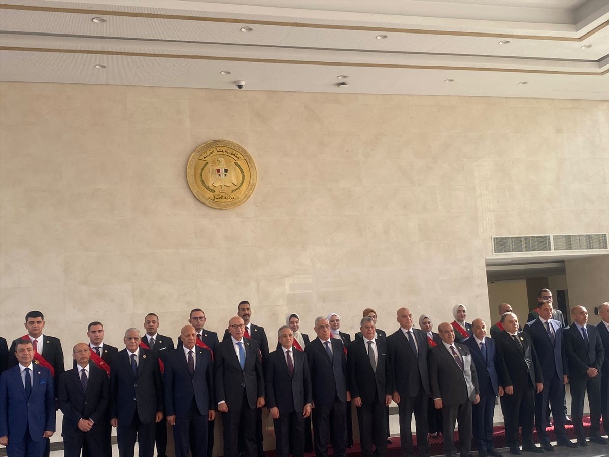 أعضاء النيابة العامة الجدد يؤدون اليمين القانونية أمام وزير العدل بحضور النائب العام ورئيس المجلس الأعلى للقضاء