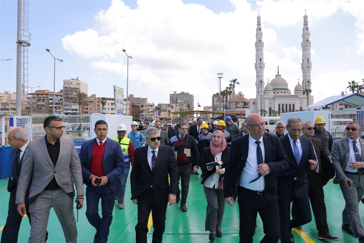 رئيس هيئة قناة السويس 