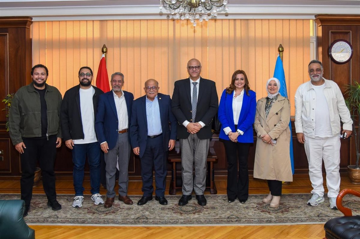 محافظ الإسكندرية يدعم مهرجان الإسكندرية للفيلم القصير ويشيد بإدارته