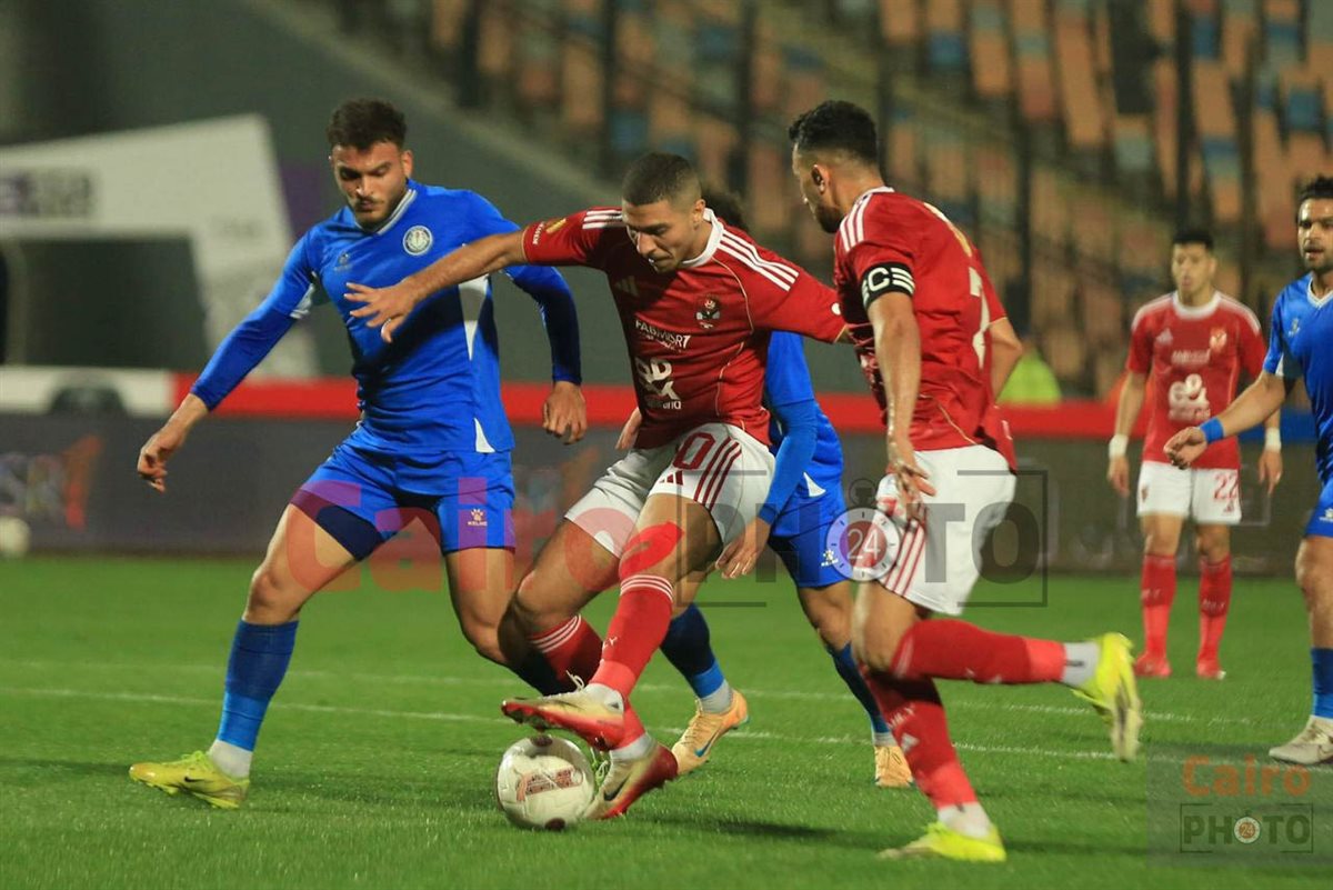 مباراة الأهلي وسموحة في الدوري الممتاز
