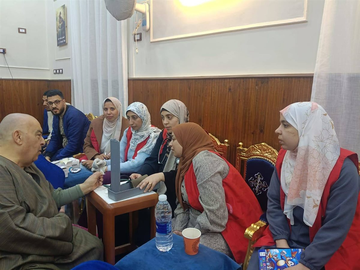 جانب من قوافل صحة المنوفية لتأمين احتفالات عيد القيامة&nbsp;
