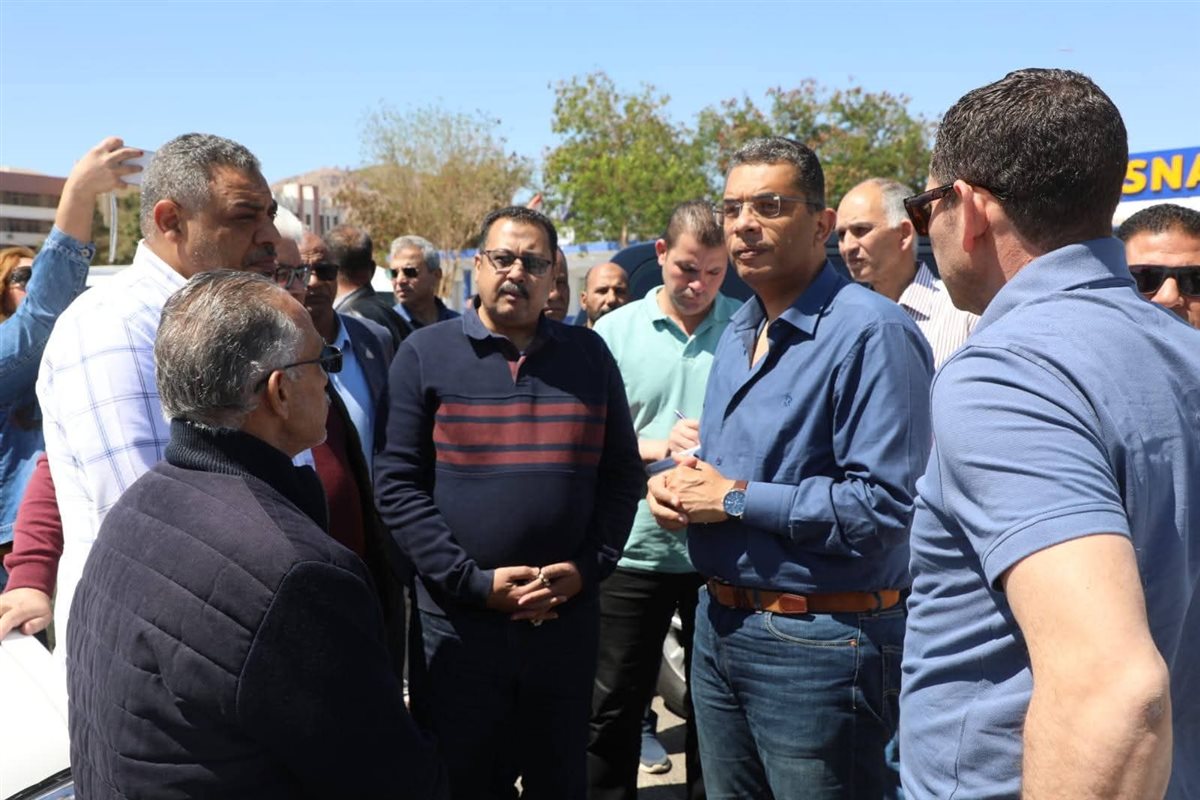 محافظ البحر الاحمر يتفقد قرية الحجاج 