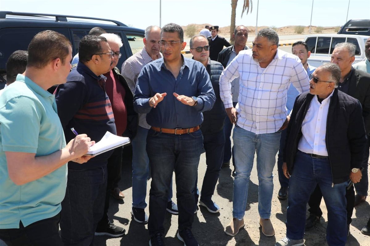 محافظ البحر الاحمر في جولة بسفاجا 