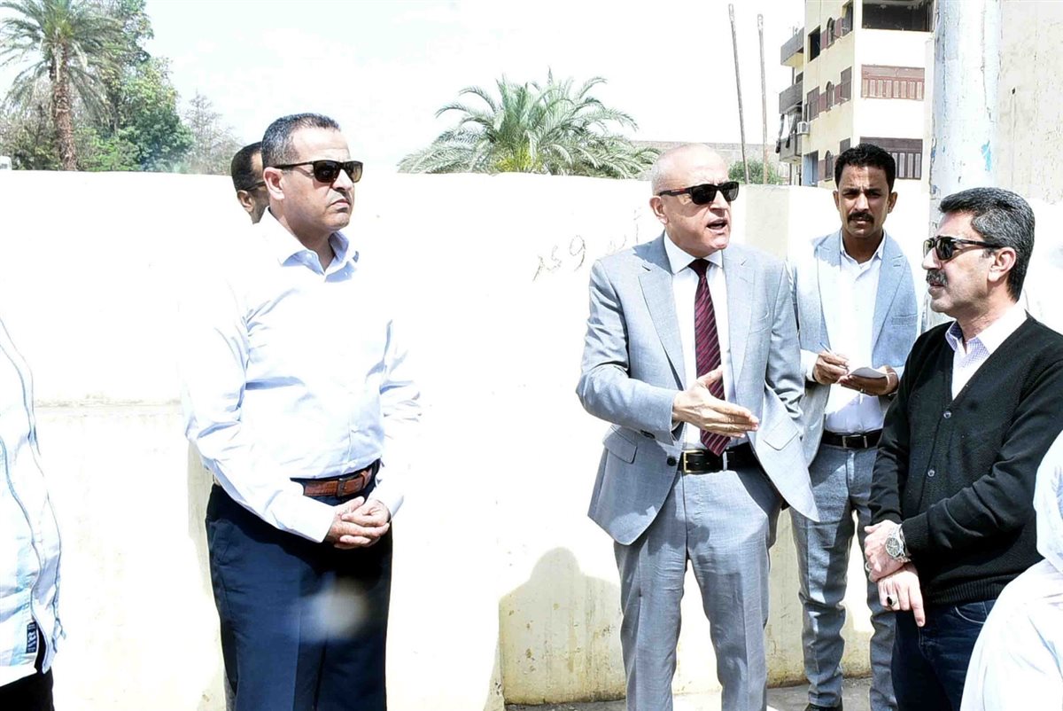 جولة ميدانية لمحافظ الأقصر لتحسين الخدمات