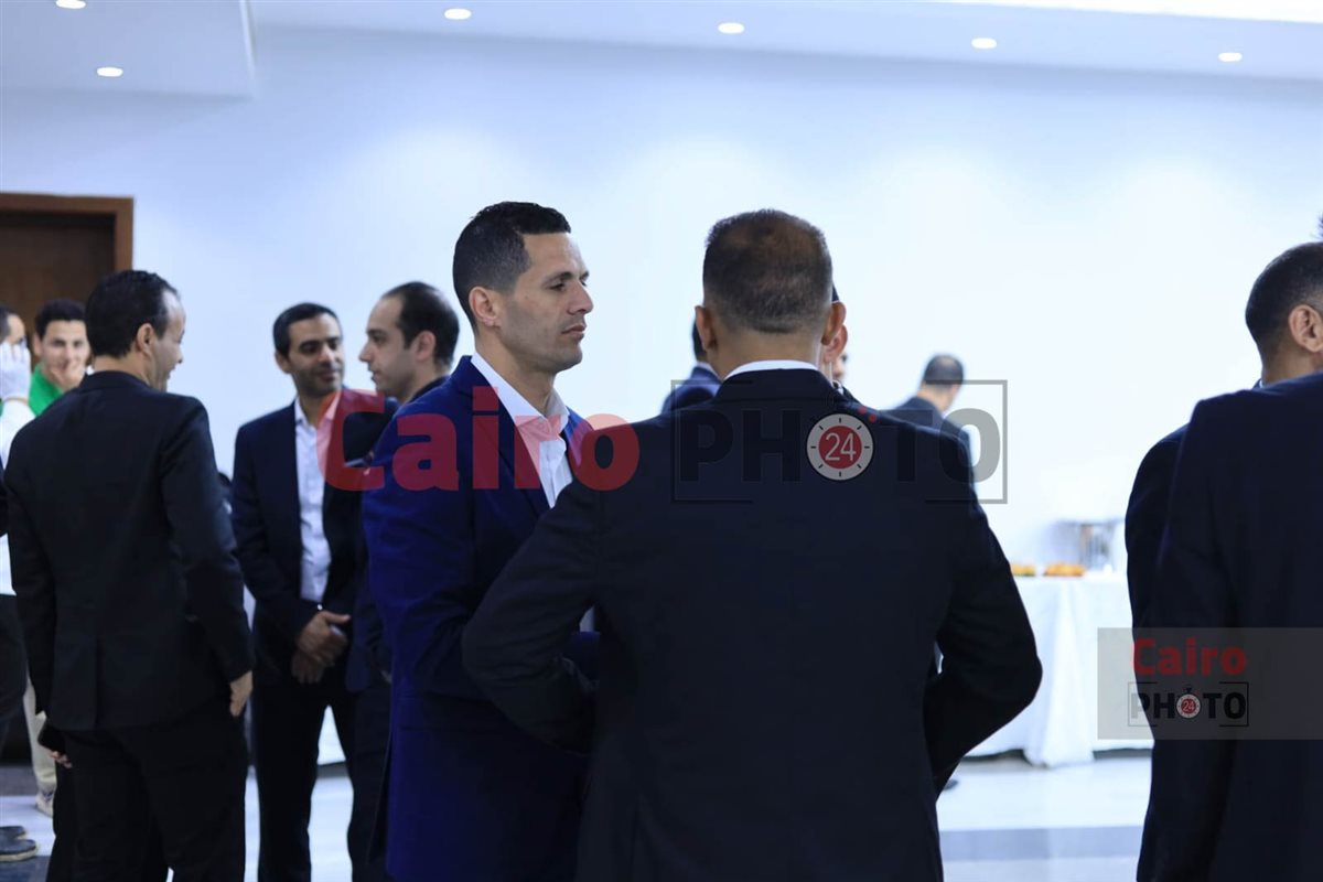 محمود وفا والحكام الدوليين (1)