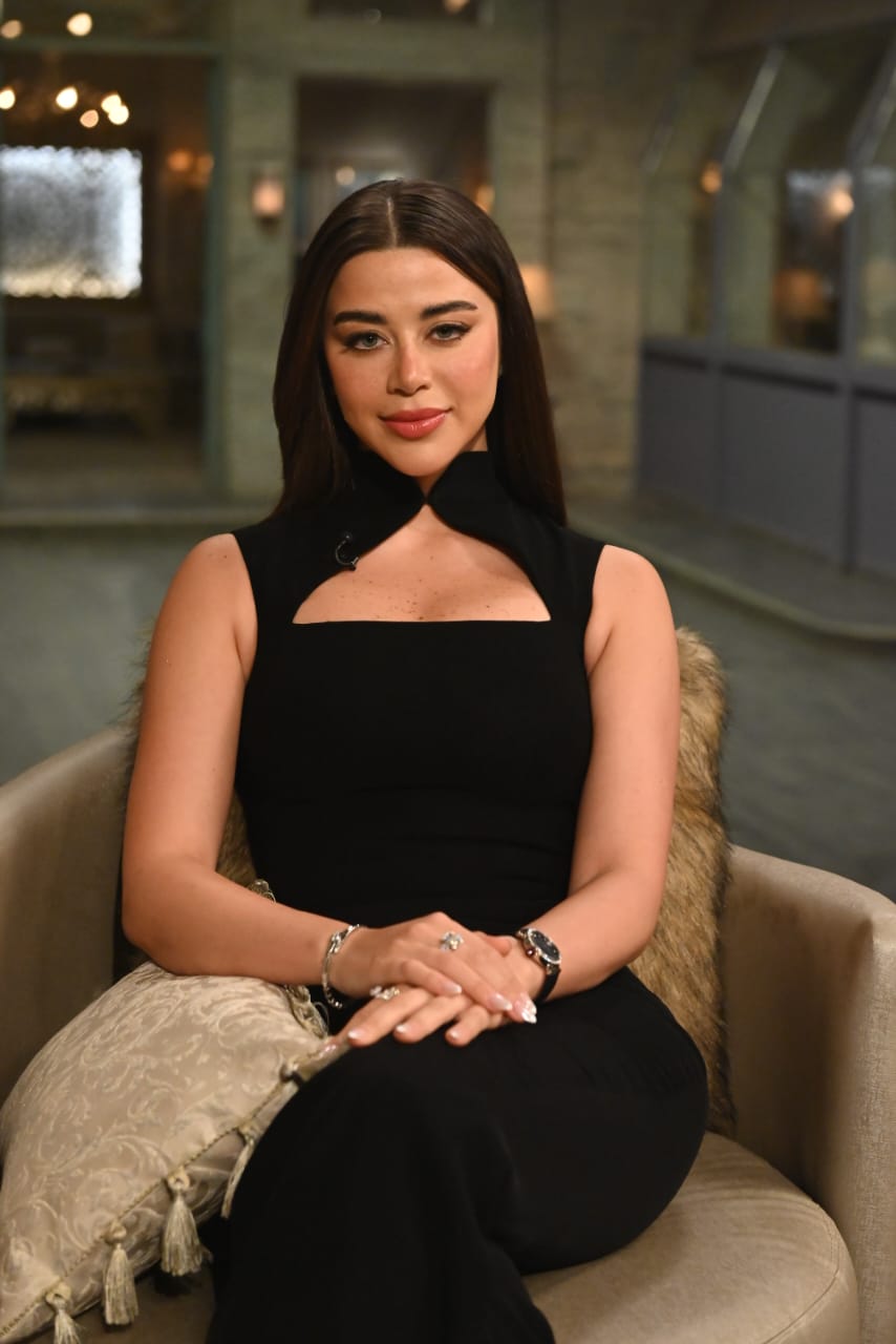 لقطات من حلقة يارا السكري مع إسعاد يونس في برنامج
