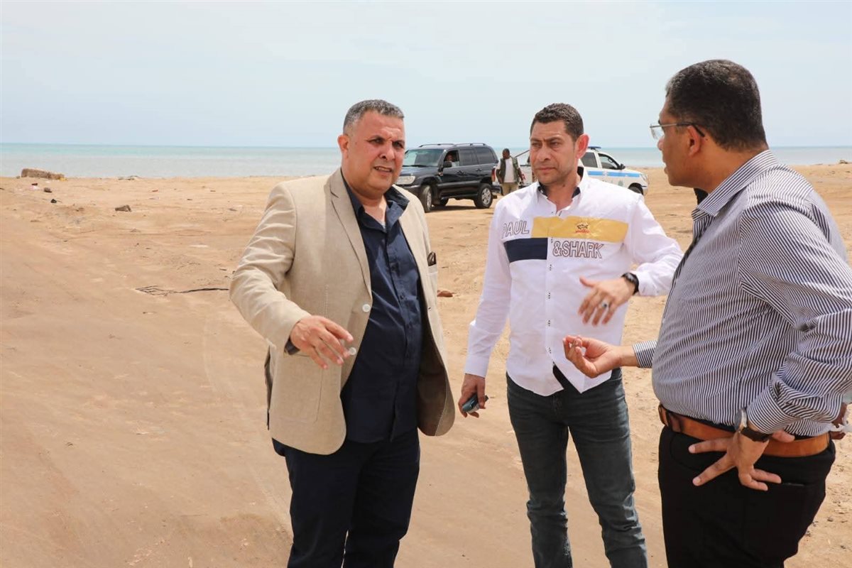 محافظ البحر الاحمر يتفقد اول موقع الشاطئ العام بالشلاتين 