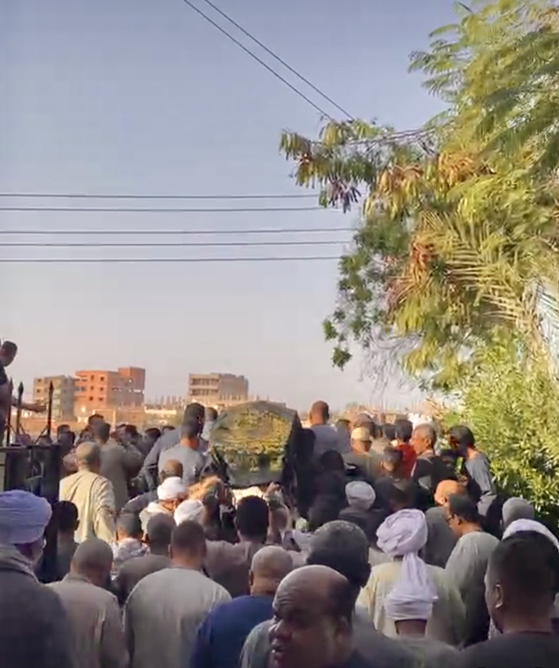 وداع مهيب للشيخ بعيبش خادم ساحة الطيب&nbsp;