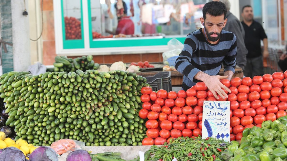 أسعار الخضروات والفاكهة اليوم&nbsp;