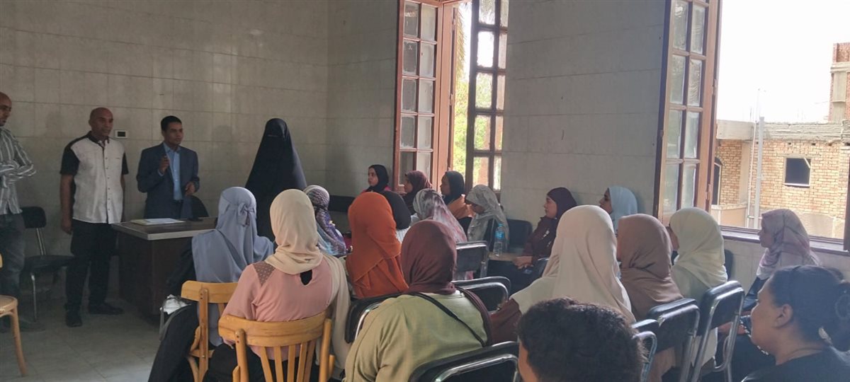 جولة تفقدية في مكتب صحة إسنا