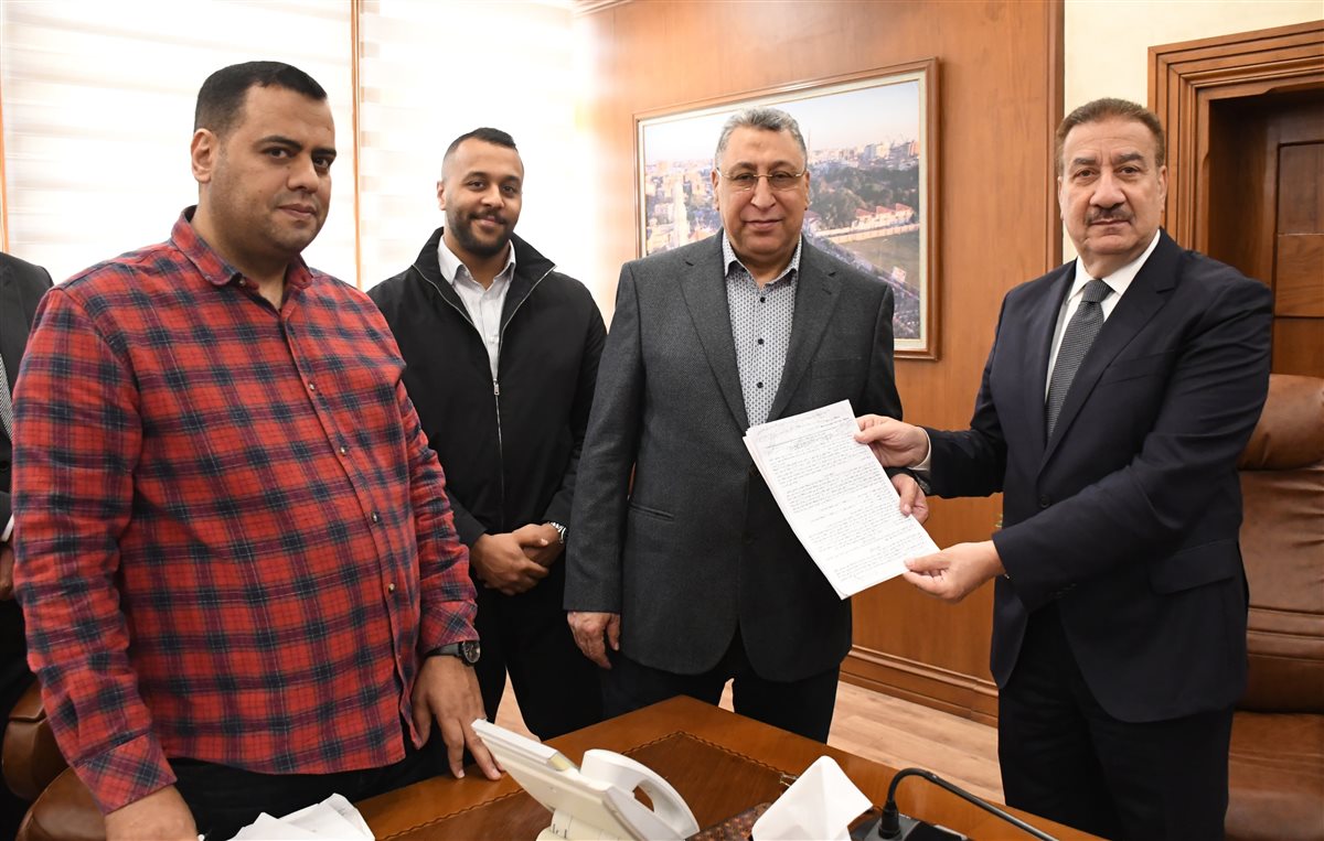 محافظ بورسعيد 