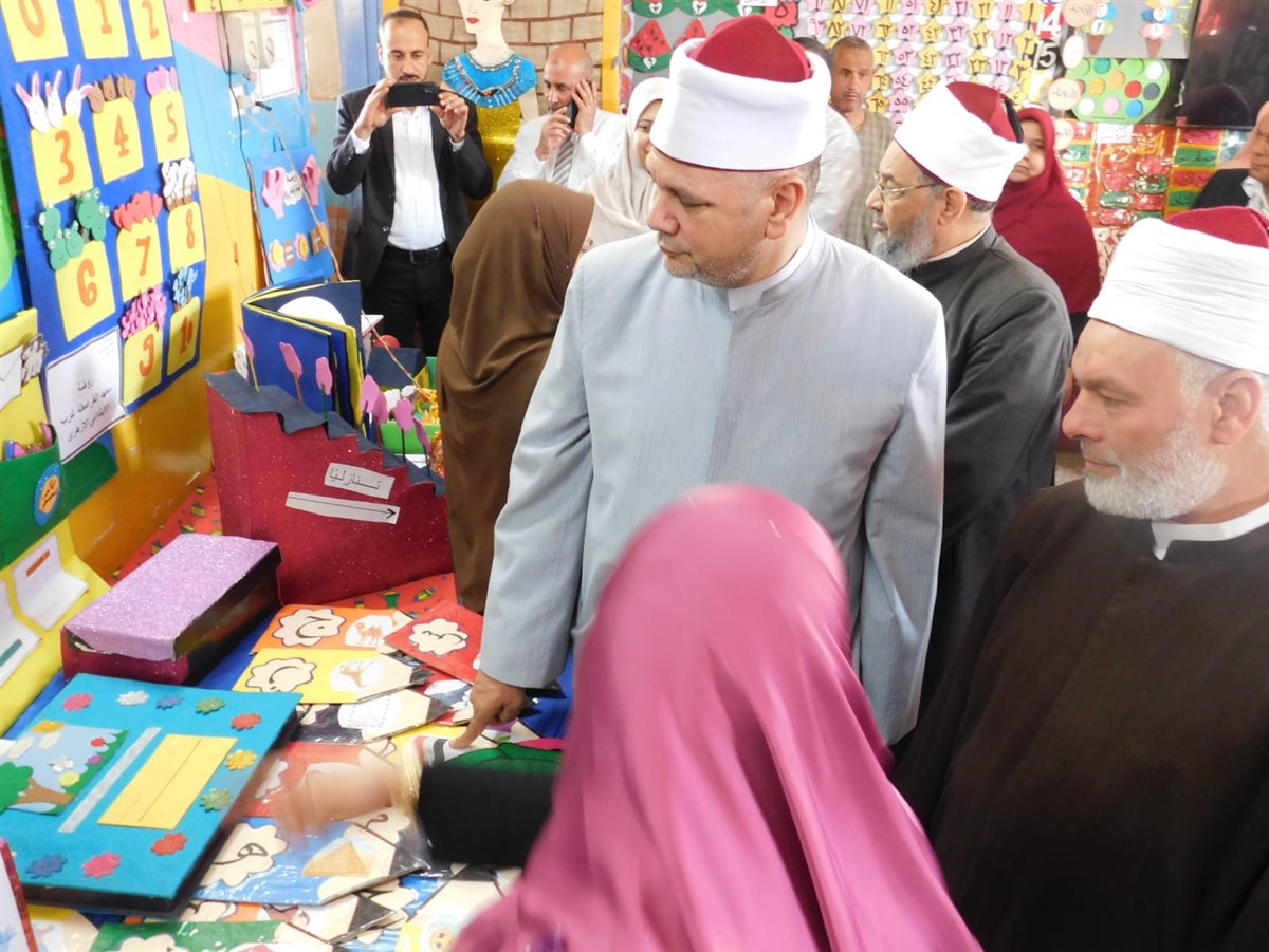معرض الوسائل التعليمية بمنطقة سوهاج الازهرية