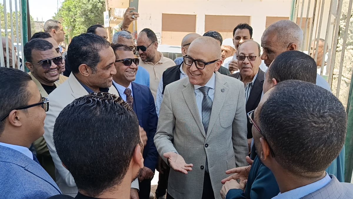 محافظ الأقصر يتفقد مشروعات أرمنت&nbsp;