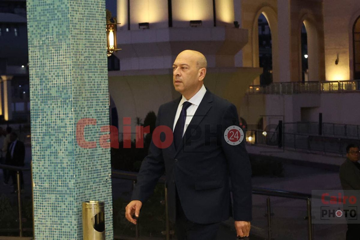 بدء عزاء منة شلبي
