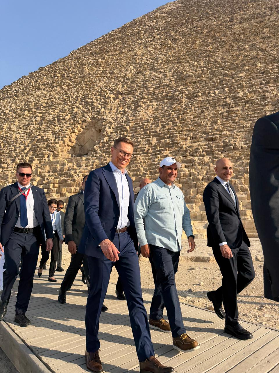 رئيس جمهورية فنلندا في أهرامات الجيزة&nbsp;