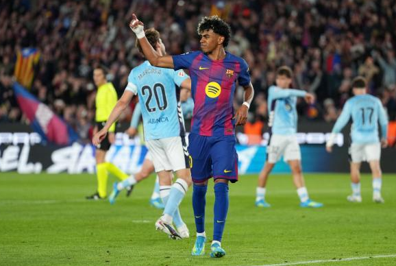 <strong>لامين يامال خلال مباراة برشلونة وسيلتا فيجو في الليجا</strong>
