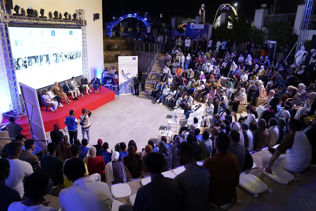 400 طالب من متطوعي التضامن الاجتماعي في فعاليات مهرجان أسوان لأفلام المرأة