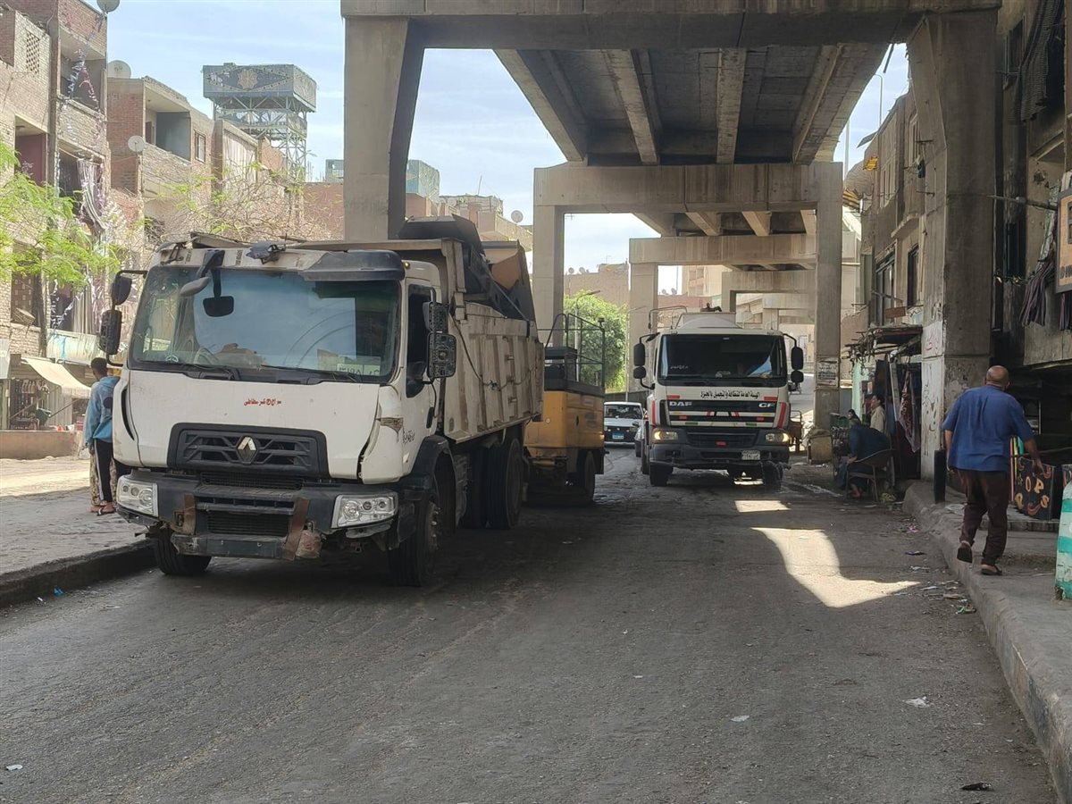 محافظ الجيزة يتابع أعمال رفع كفاءة النظافة والتطوير بكوبري المنيب&nbsp;