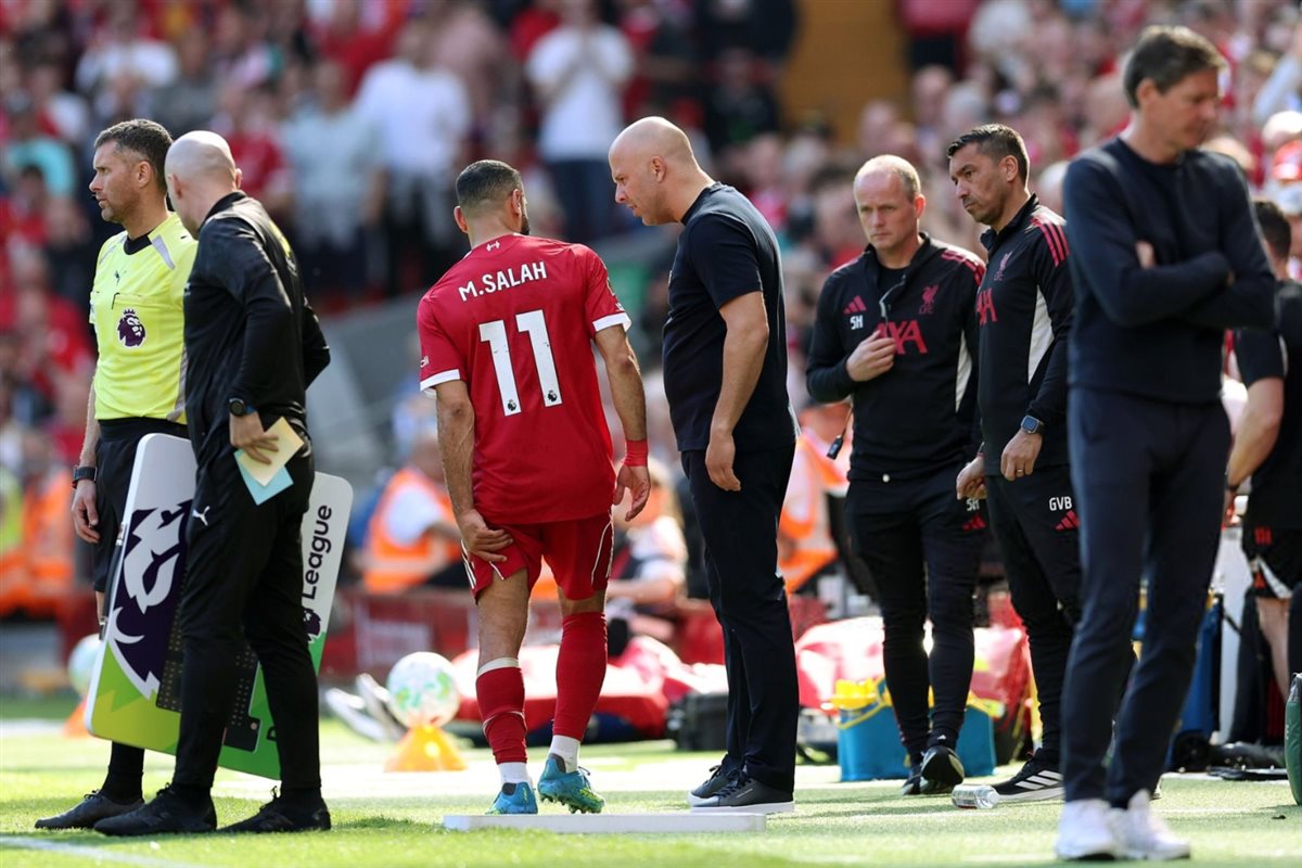 <strong>إصابة محمد صلاح في مباراة ليفربول وكريستال بالاس في الدوري الإنجليزي الممتاز 2025 - 2026