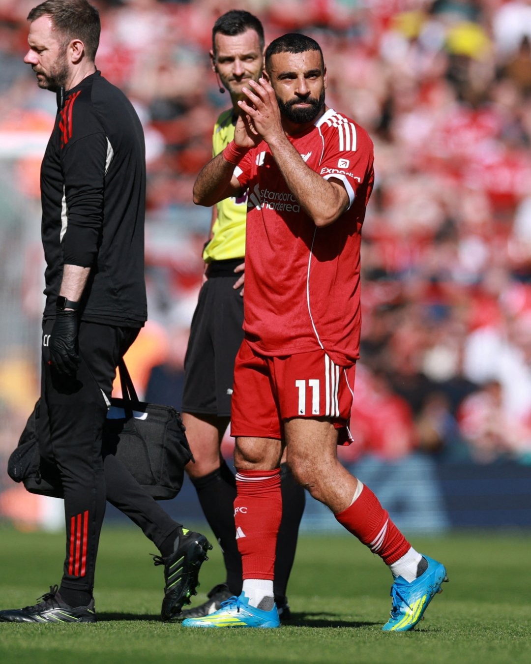 <strong>إصابة محمد صلاح في مباراة ليفربول ضد كريستال بالاس في الدوري الإنجليزي الممتاز 2025 - 2026</strong>