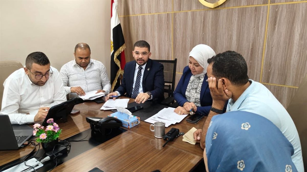 اجتماع هيئة الرعاية والتأمين الصحي بالأقصر