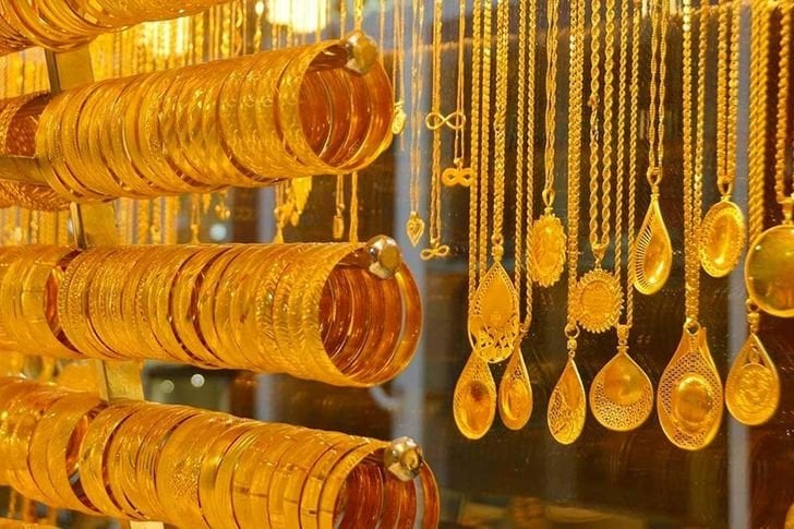 أسعار الذهب اليوم السبت 2/5/2026