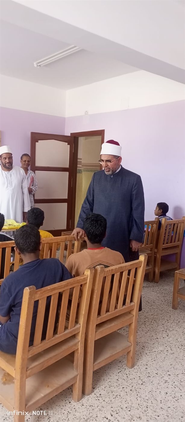 مدير الجامع الأزهر يتفقد أروقة القرآن الكريم بالأقصر